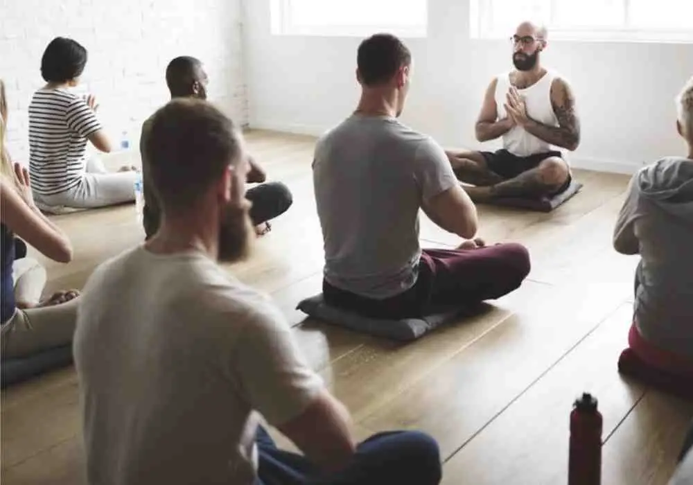 Aulas de yoga online para principiantes.